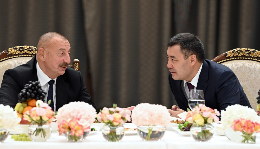 Qırğızıstan Prezidenti adından Azərbaycan Prezidentinin şərəfinə rəsmi qəbul təşkil edilib